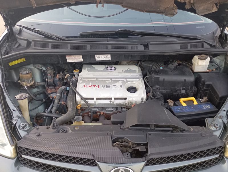 Thumbnail 11 of 2005 Toyota Sienna LE